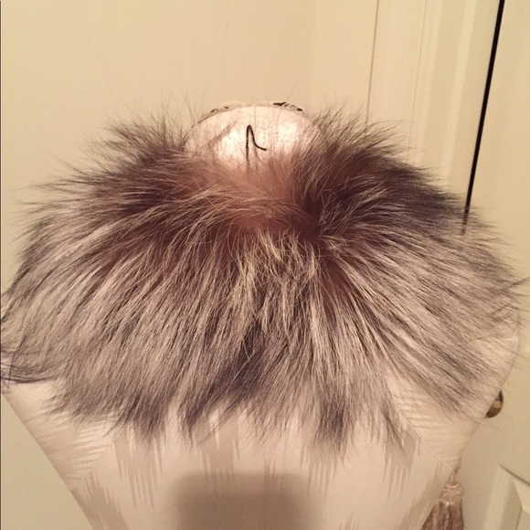 Prada fox scarf/collar yummy - Picture 4 of 9